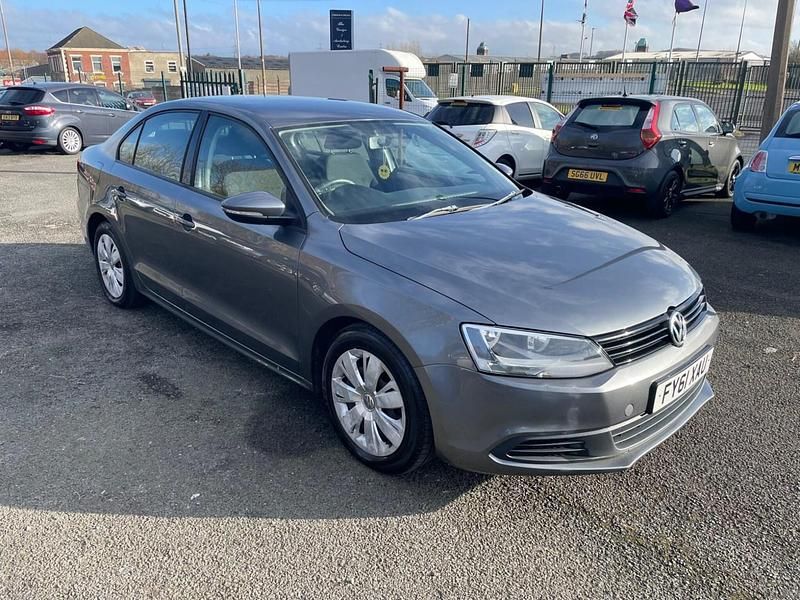 Grey Used 2011 VW Jetta S Sedan | £3,575 (Fair price) - Image 1/4