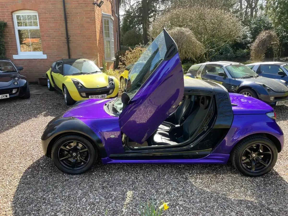 Used Smart Roadster 80 HP (58 kW) 2004 Black Cabriolet