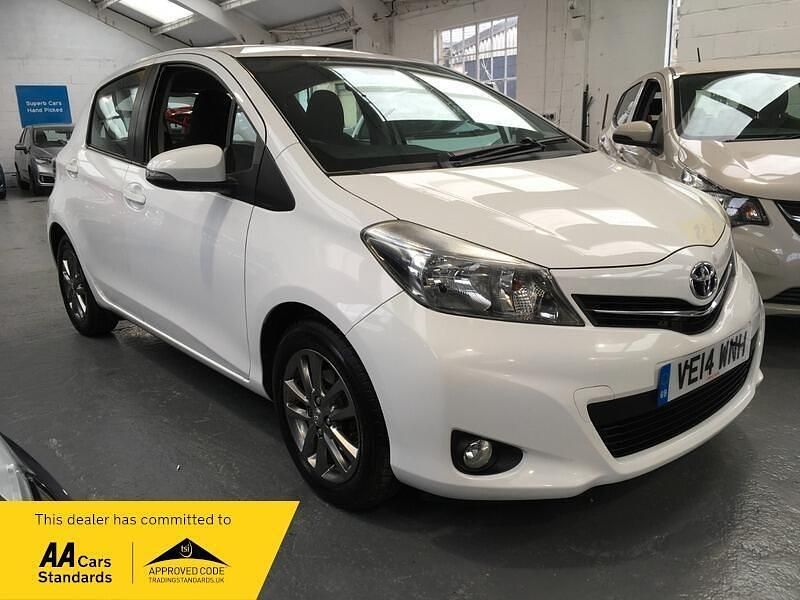 Used Toyota Yaris Plus 69 HP (50 kW) 2014 White Hatchback