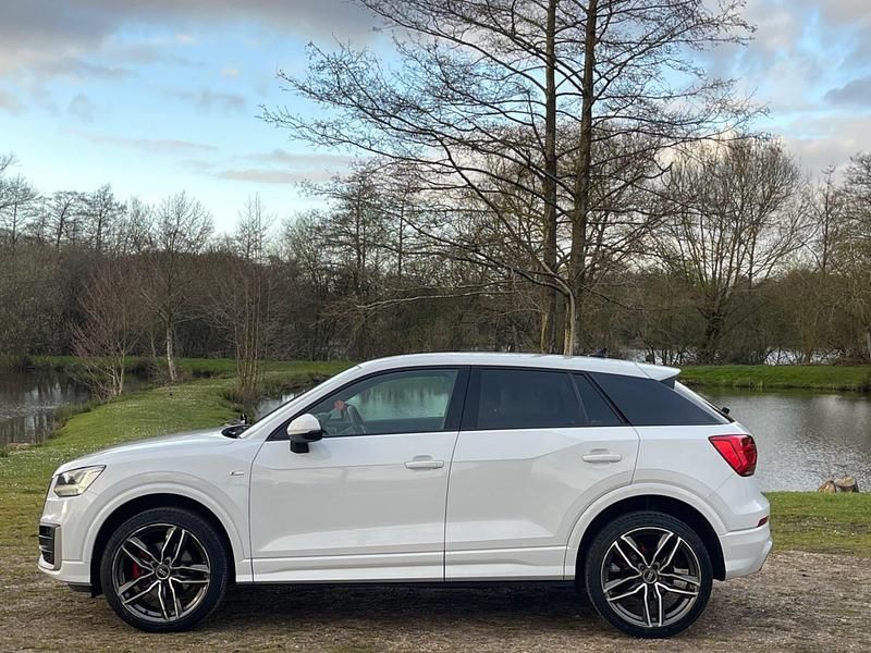 Begagnad Audi Q2 S-Line 116 HK (85 kW) 2019 Vit SUV