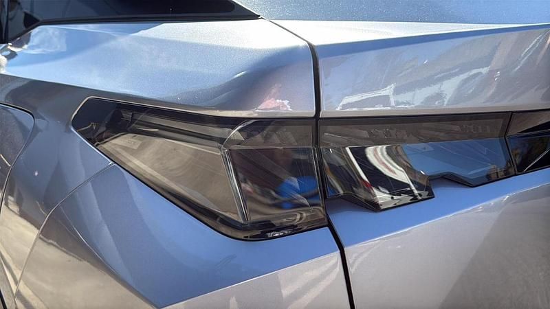 Usado Peugeot e-3008 GT 152 kW (207 CV) 2025 Gris SUV