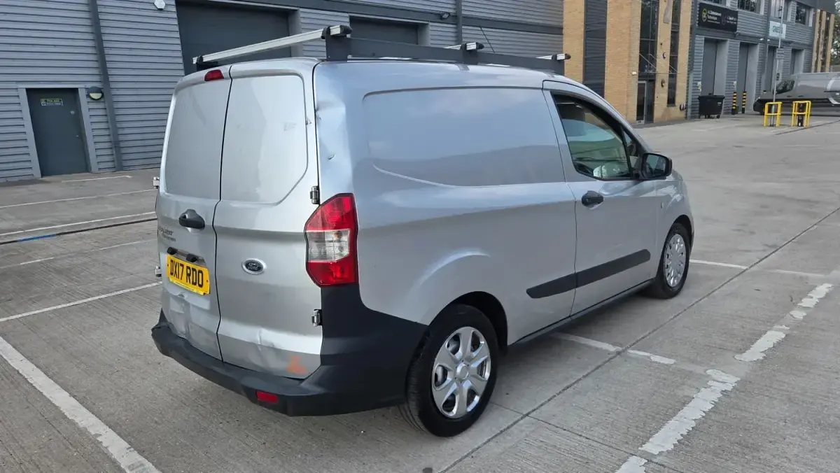 Begagnad Ford Transit 2017 Silver Van