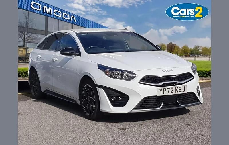 White Used 2023 Kia ProCeed GT-Line Hatchback | £17,700 (Fair price) - Image 1/4
