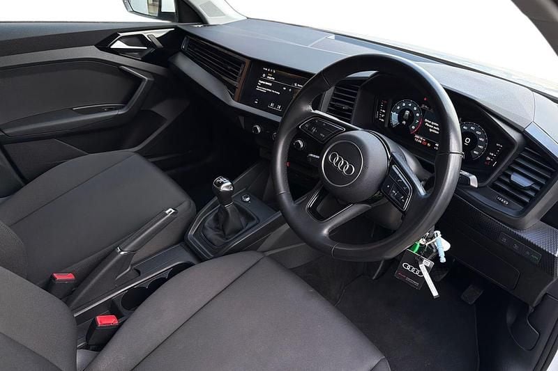 Begagnad Audi A1 Advanced 2022 Vit SUV