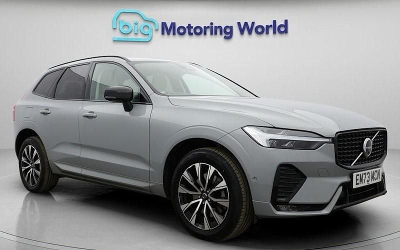 Used Volvo XC60 Plus 250 HP (183 kW) 2023 Grey SUV