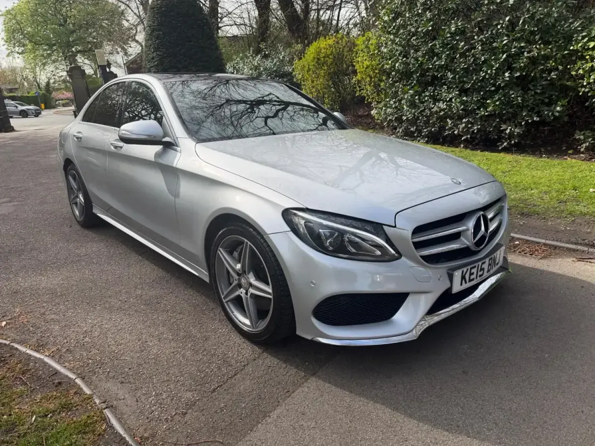 Second-hand Mercedes C250 AMG line 204 CP (150 kW) 2015 Argintiu Berlinǎ
