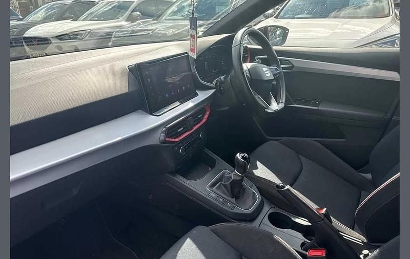 Used Seat Ibiza FR 94 HP (69 kW) 2023 White Hatchback