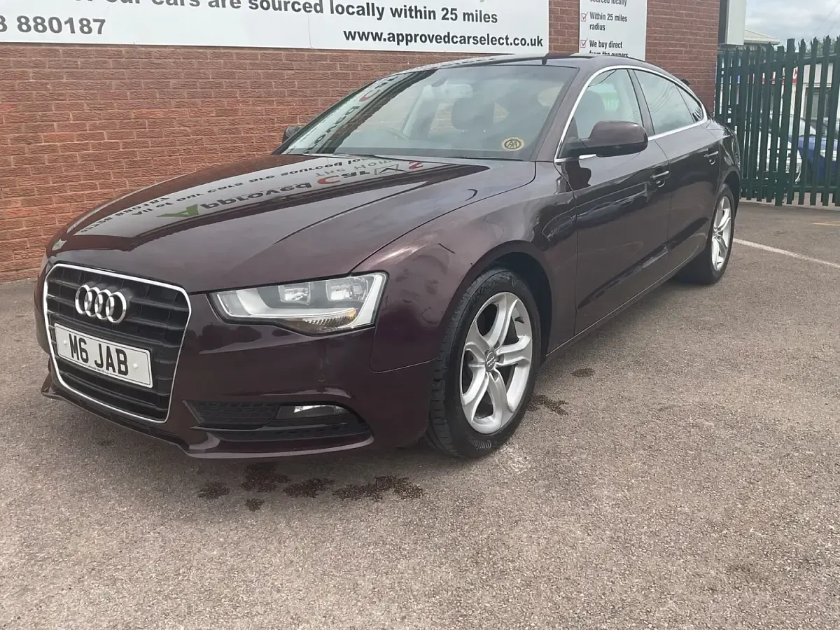 Used Audi A5 Comfort 225 HP (165 kW) 2012 Red Coupe