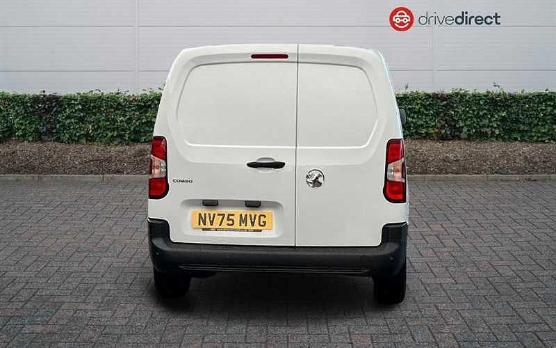New Vauxhall Combo S 102 HP (75 kW) 2025 White Van