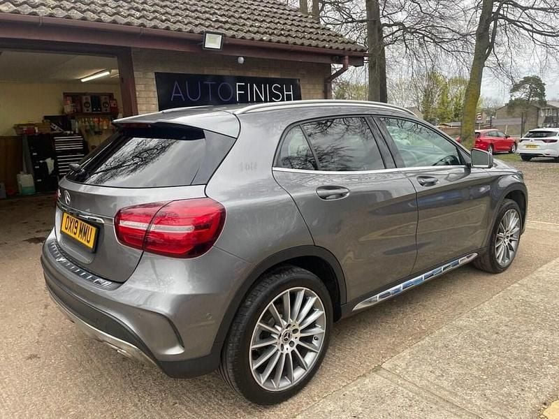 Used Mercedes GLA180 AMG line 122 HP (89 kW) 2019 Grey SUV
