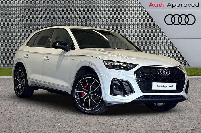 White Used 2022 Audi Q5 Comfort SUV | £30,499 (Good price) - Image 1/4