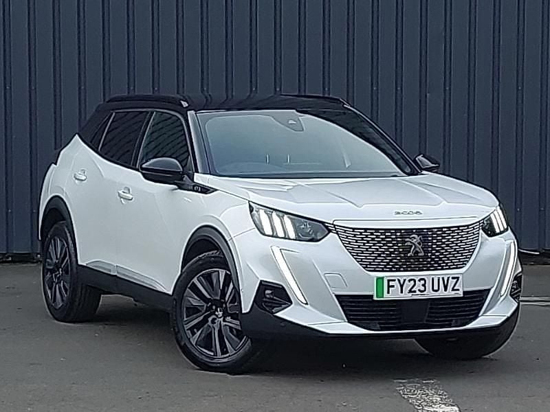 Used Peugeot e-2008 Premium 100 kW (136 HP) 2023 White SUV