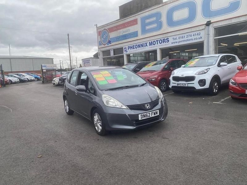 Used Honda Jazz ES 99 HP (72 kW) 2012 Grey Hatchback