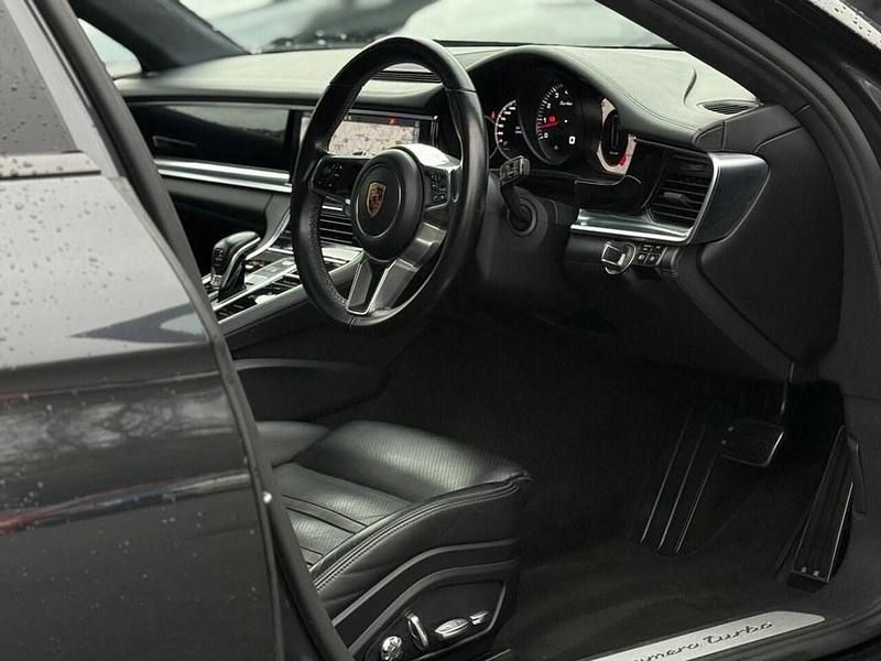 Used Porsche Panamera 460 HP (338 kW) 2017 Grey Hatchback