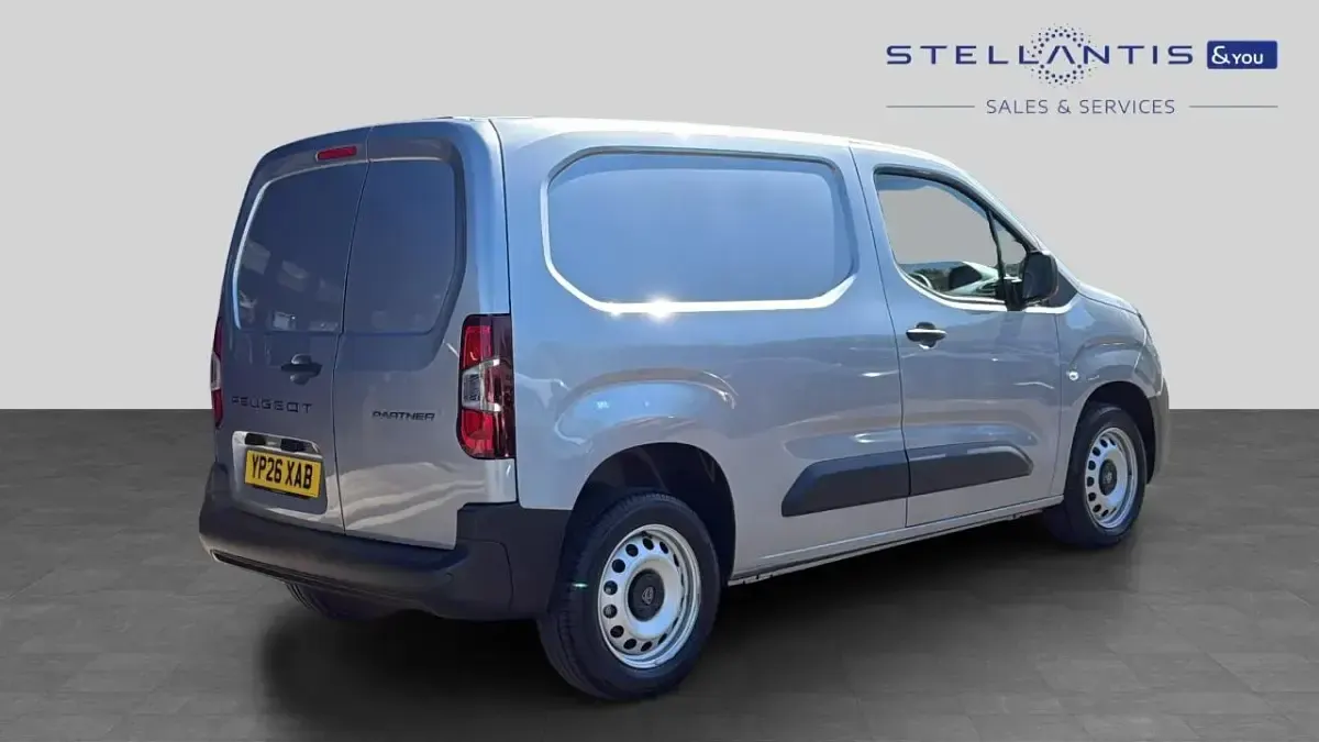 Nouă Peugeot Partner S 101 CP (74 kW) 2026 Gri Monovolum