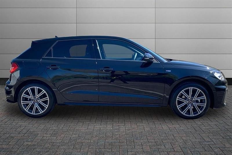 Usado Audi A1 S-Line 116 CV (85 kW) 2025 Negro SUV