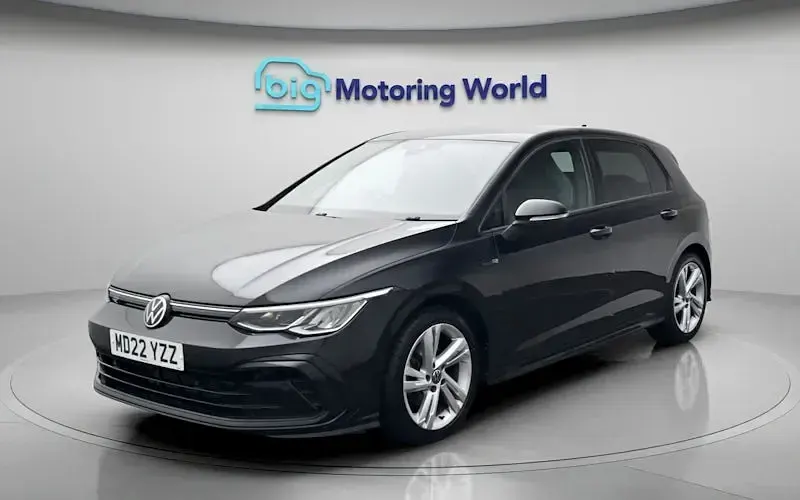 Used VW Golf VIII R-line 131 HP (96 kW) 2024 Hatchback