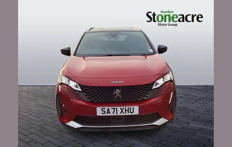Used Peugeot 3008 Premium 131 HP (96 kW) 2021 Red SUV
