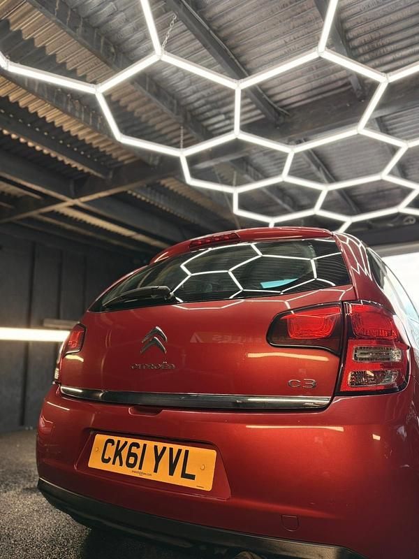 Gebraucht Citroën C3 Exclusive 75 PS (55 kW) 2012 Rot Kleinwagen