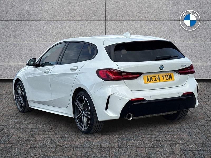 Used BMW 118 M Sport 134 HP (98 kW) 2021 White Hatchback