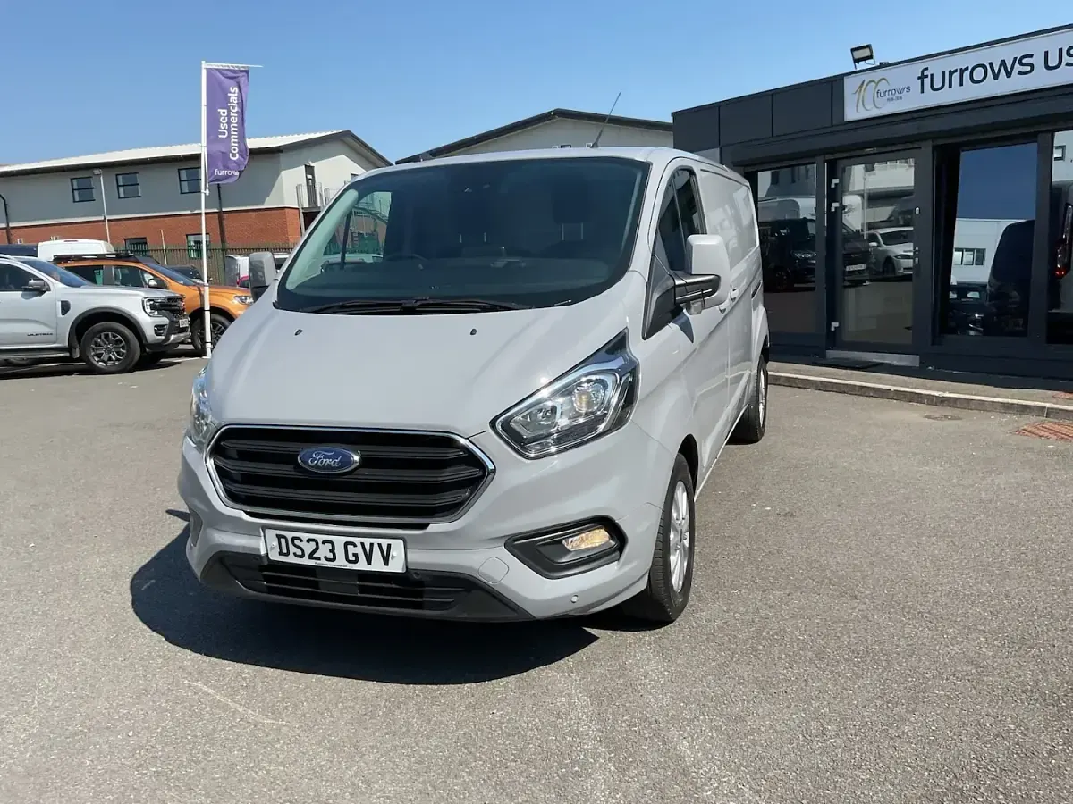 Used Ford Transit Custom Limited 170 HP (125 kW) 2023 Grey Van