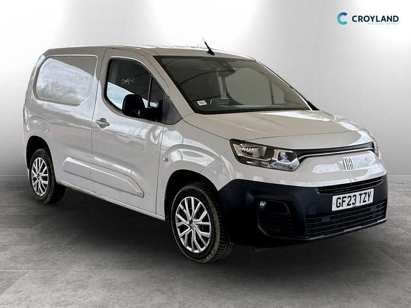 Used Fiat Doblò 2023 White MPV