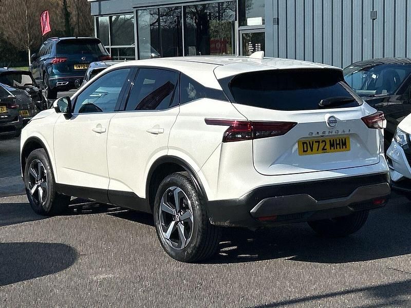 Used Nissan Qashqai N-Connecta 158 HP (116 kW) 2022 White SUV