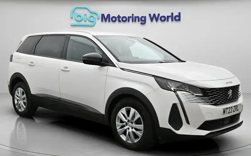 Used Peugeot 5008 Active+ 131 HP (96 kW) 2023 SUV