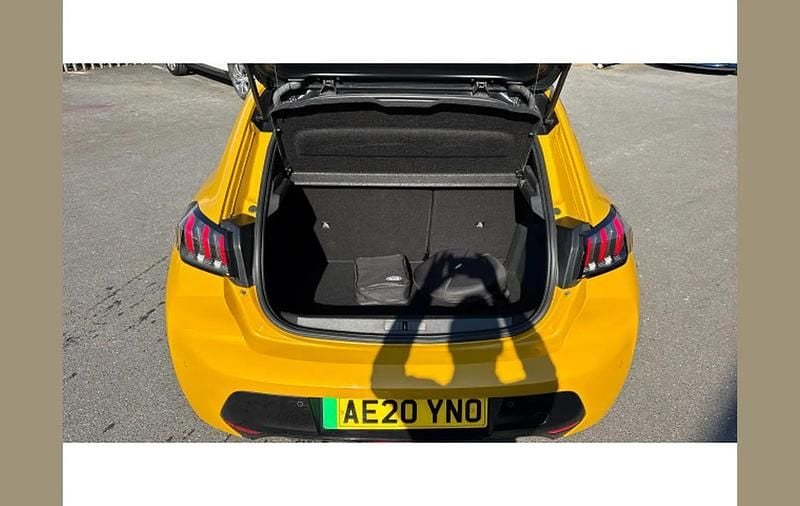 Used Peugeot e-208 GTi 100 kW (136 HP) 2020 Yellow Hatchback