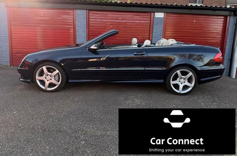 Used Mercedes CLK200 2009 Blue Cabriolet