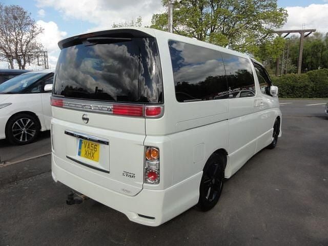 Used Nissan Elgrand 2016 White