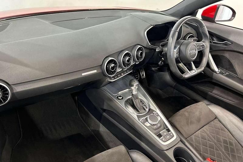 Used Audi TT Roadster S-Line 245 HP (180 kW) 2022 Red Cabriolet