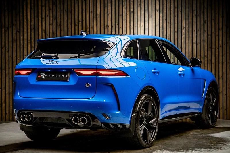 Used Jaguar F-Pace SVR 550 HP (404 kW) 2024 Blue SUV