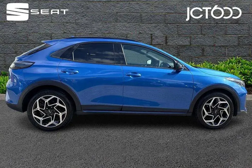 Used Kia XCeed GT-Line 138 HP (101 kW) 2024 Blue SUV