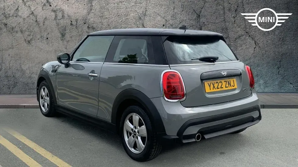 Used Mini Cooper Classic 134 HP (98 kW) 2022 Grey Hatchback