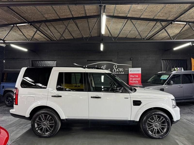 Used Land Rover Discovery 4 Graphite 256 HP (188 kW) 2016 White SUV