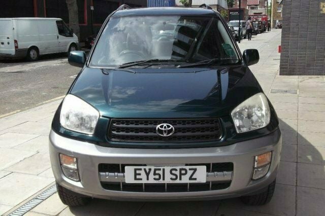 Used 2001 Toyota RAV4 SUV | £2,290 (Super price) - Image 1/4