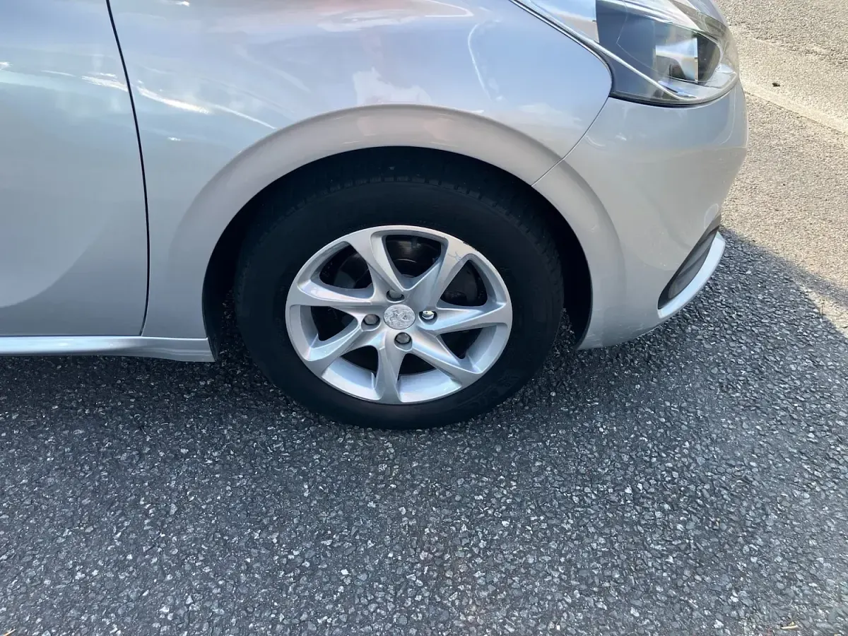 Used Peugeot 208 Active 2016 Silver Hatchback