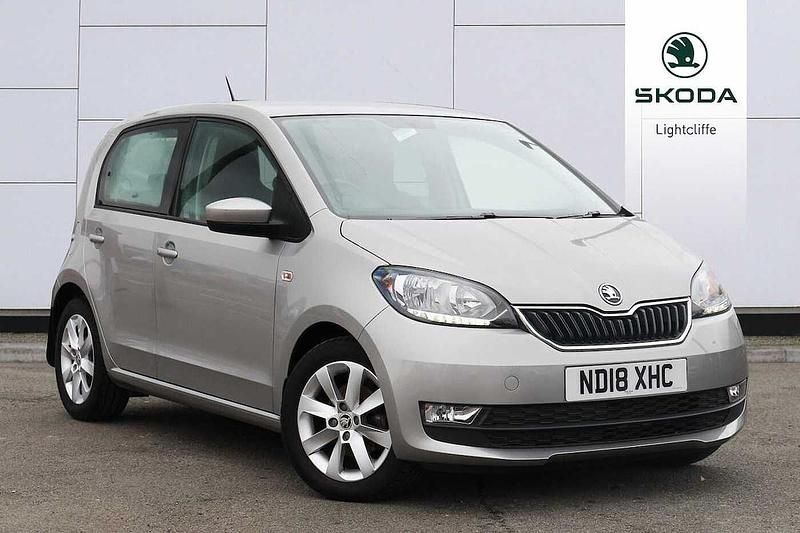 Used Skoda Citigo 55 HP (40 kW) 2018 Tungsten silber Hatchback