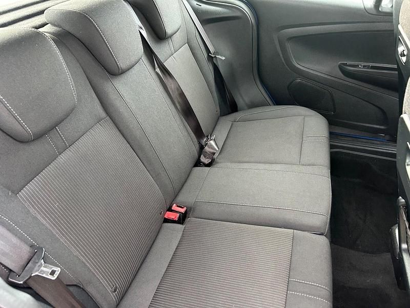 Used Ford B-MAX Zetec 2014 Blue MPV