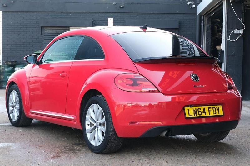 Used VW Beetle Design 105 HP (77 kW) 2026 Red Hatchback