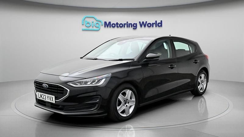 Used Ford Focus Zetec 118 HP (86 kW) 2023 Black Hatchback