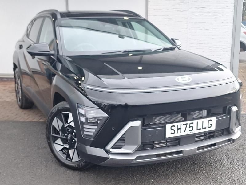 Pearl abyss black New 2025 Hyundai Kona Ultimate SUV | £24,298 (Good price) - Image 1/4