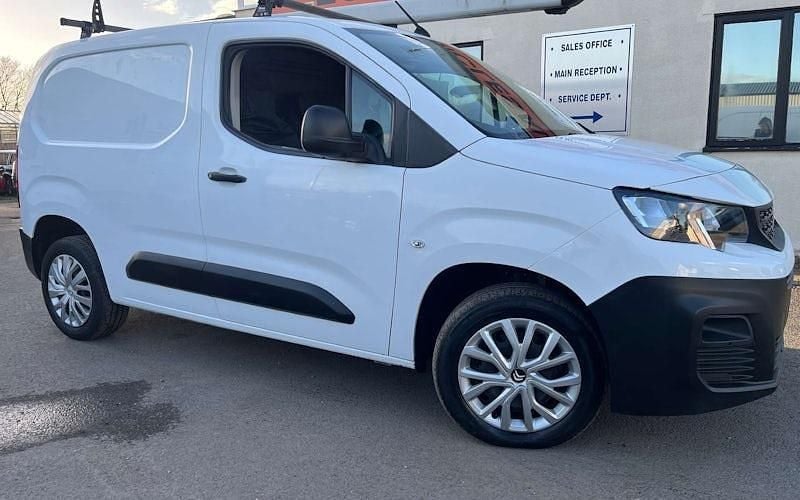 Second-hand Peugeot Partner 102 CP (75 kW) 2021 Alb Monovolum