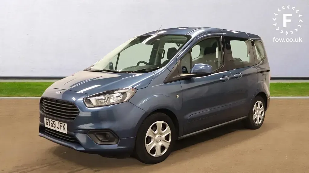 Used Ford Tourneo Courier Zetec 2019 Blue MPV