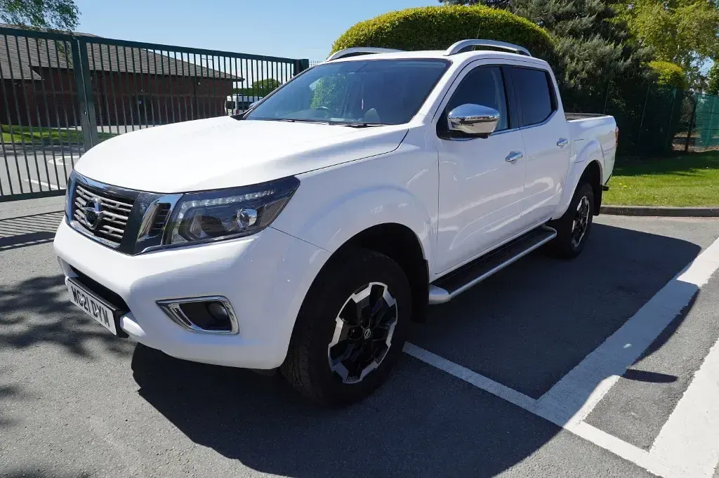 Used Nissan Navara Tekna 2021 White Pickup