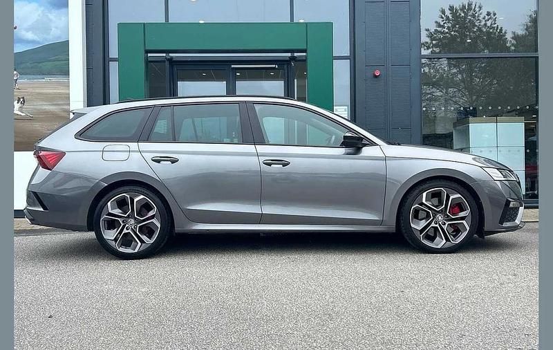 Used Skoda Octavia vRS 241 HP (177 kW) 2024 Graphite grey metallic Estate