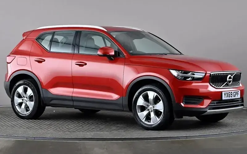 Używany Volvo XC40 Momentum 150 KM (110 kW) 2019 SUV