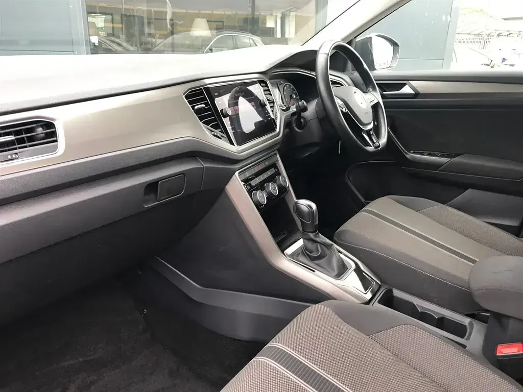 Used VW T-Roc SE 150 HP (110 kW) 2020 Grey SUV