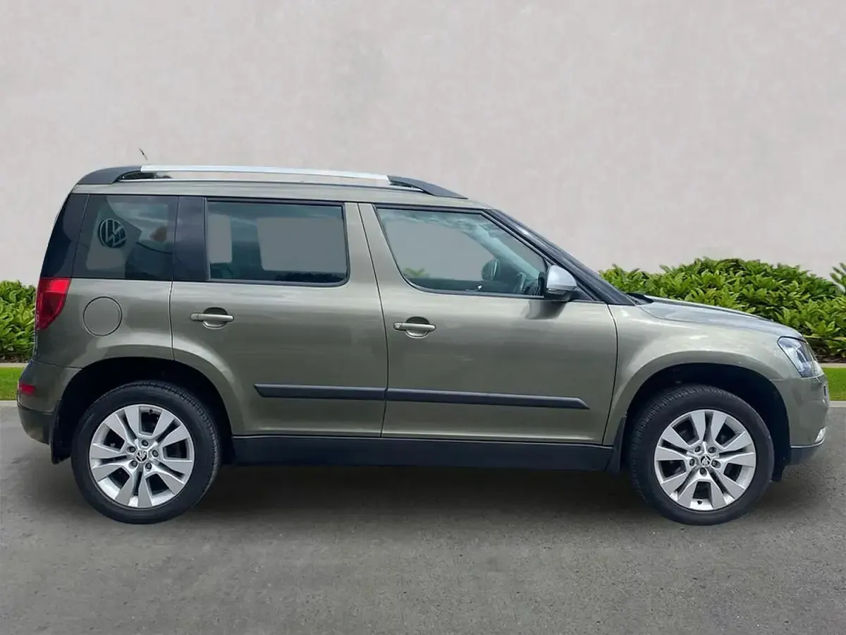 Used Skoda Yeti Drive 150 HP (110 kW) 2017 Green SUV